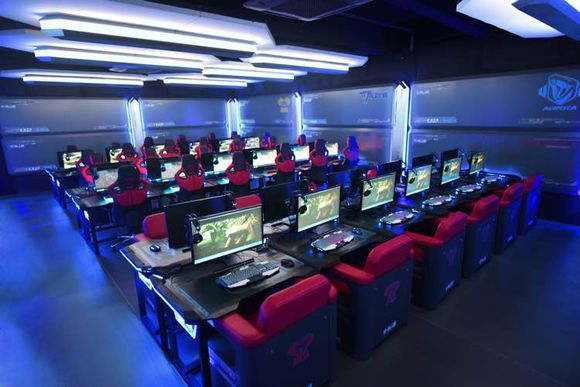 夢澤電競館網吧電競椅裝修效果圖